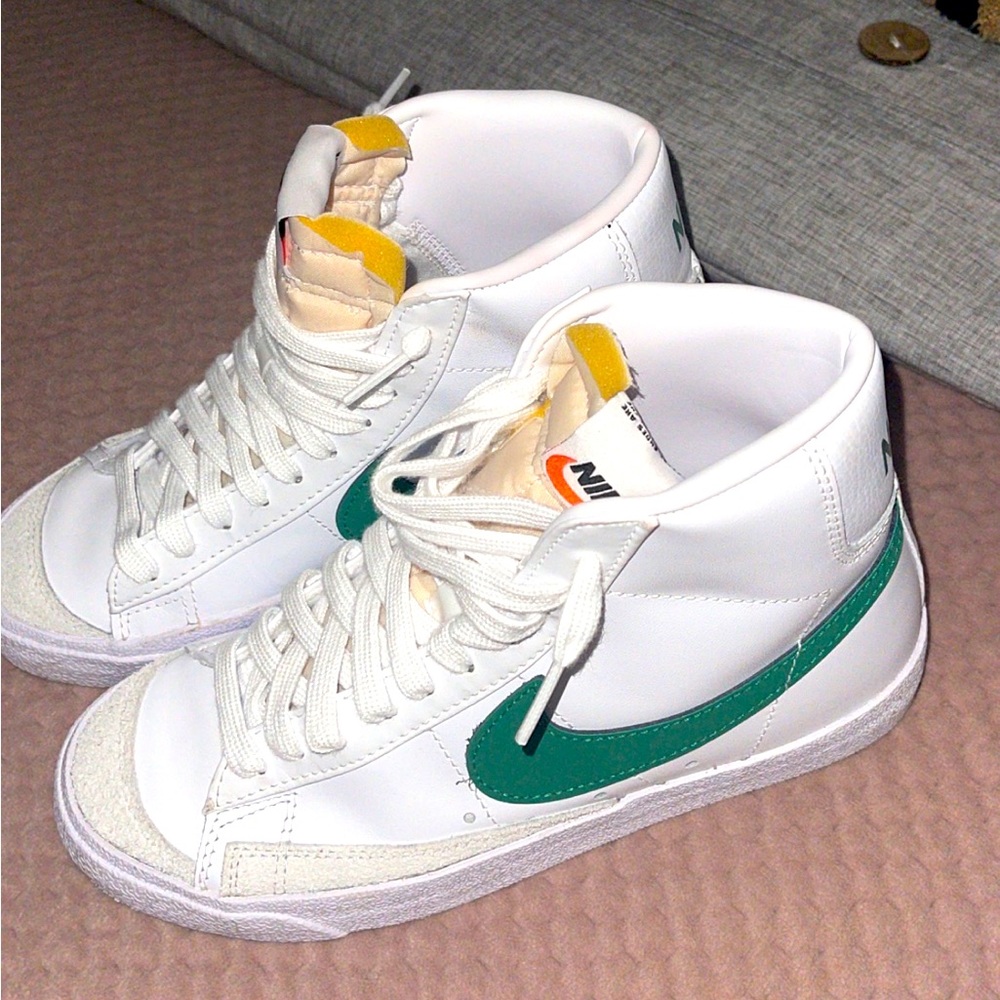Nike women’s blazer